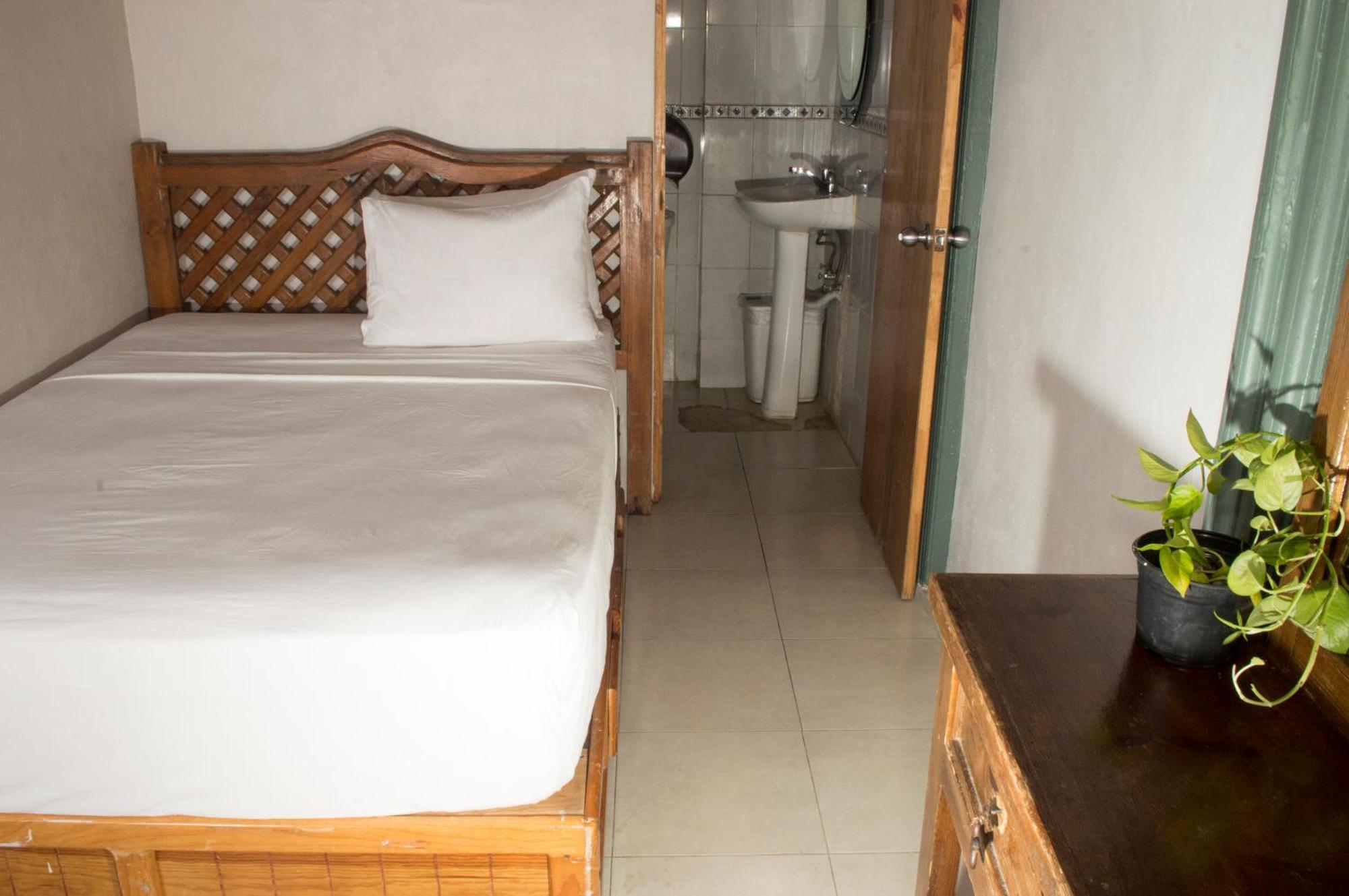 Отель Hostal Zocalo Мерида Экстерьер фото