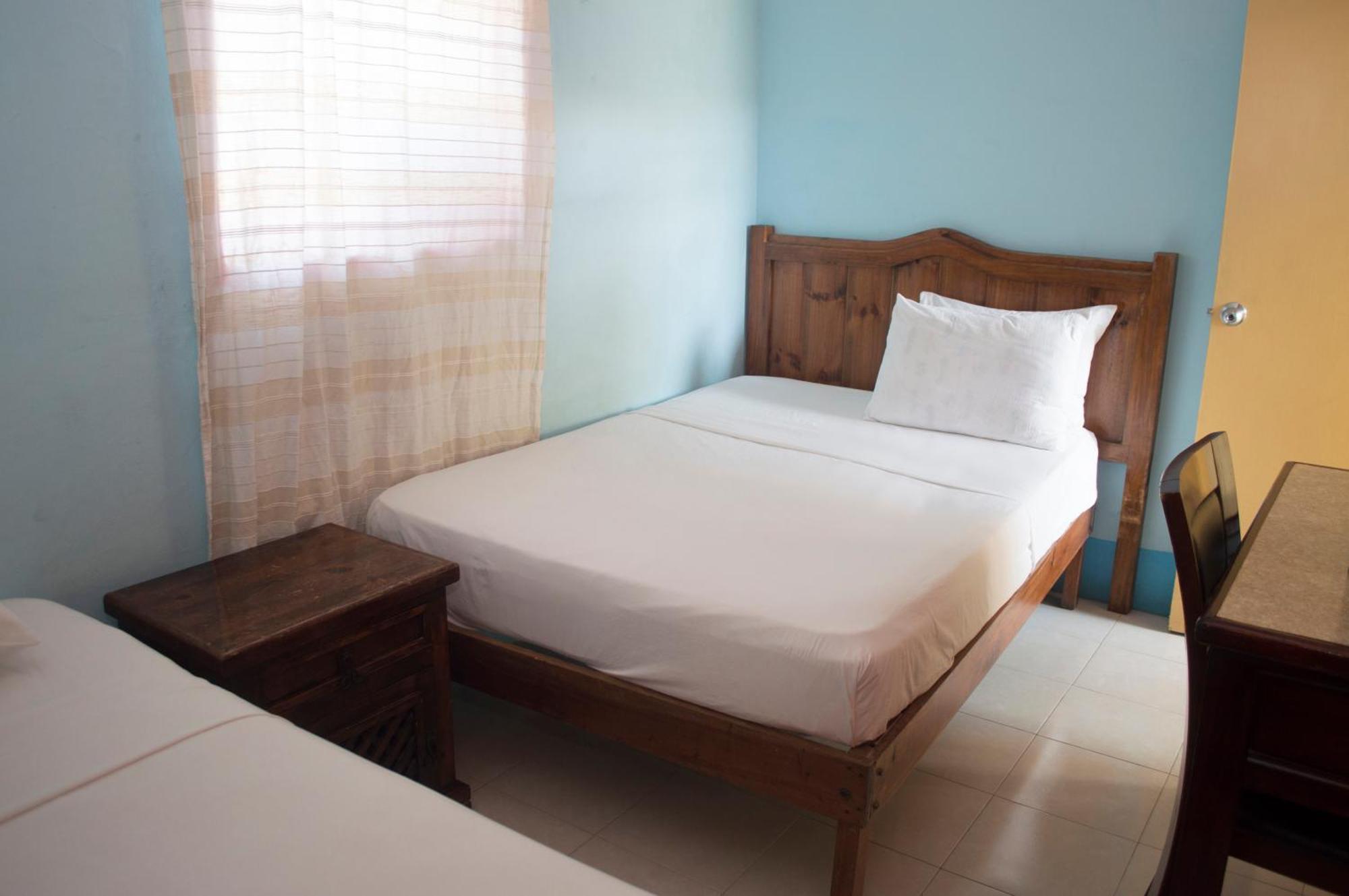 Отель Hostal Zocalo Мерида Экстерьер фото
