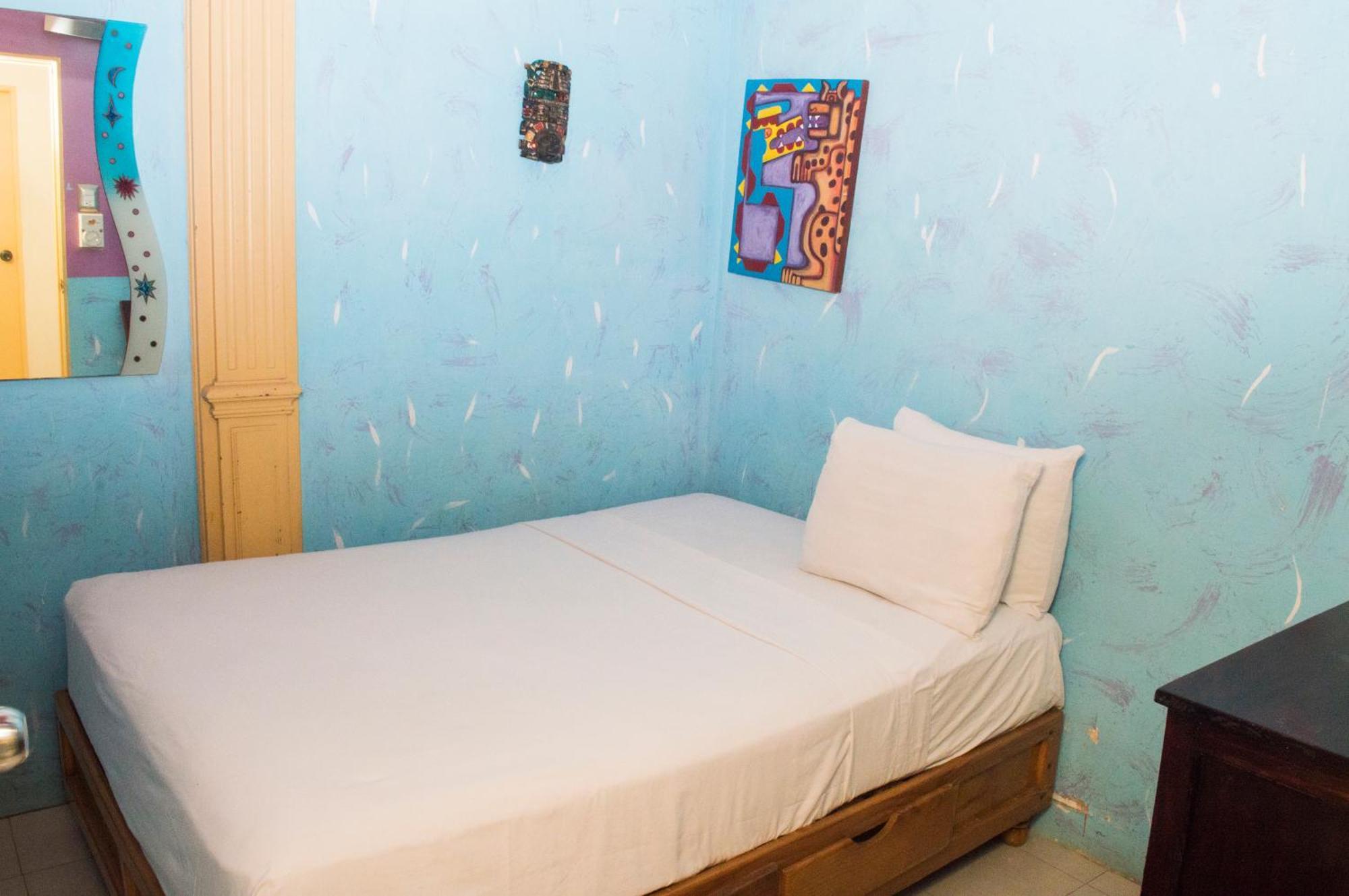 Отель Hostal Zocalo Мерида Экстерьер фото